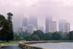 Dawn breaks on first day of the 2000 Olympics