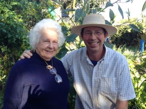 This lady once lived in Ethiopia and ate Ethiopian cabbage (to rear)